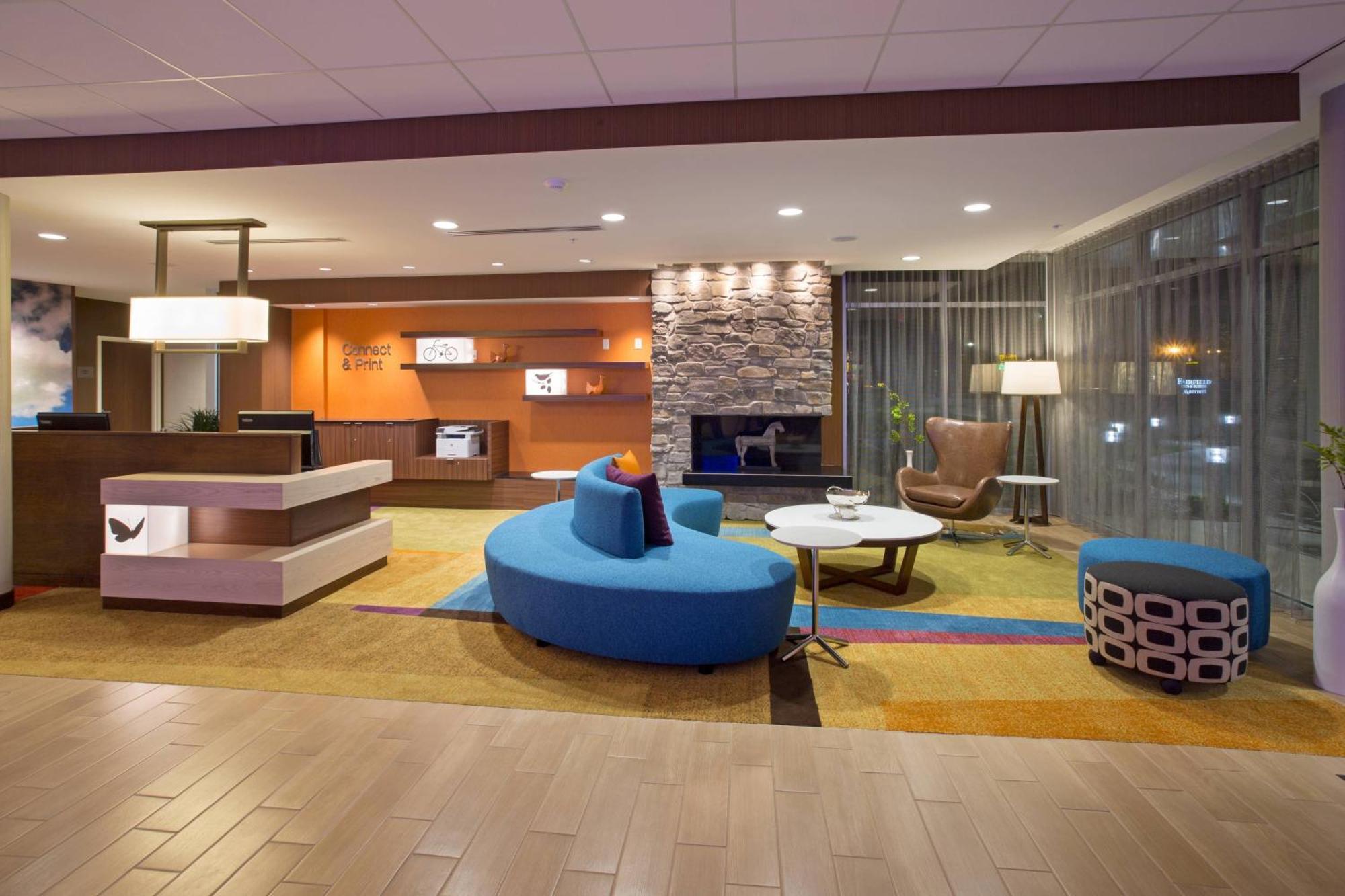 Fairfield Inn & Suites By Marriott Берлінгтон Екстер'єр фото