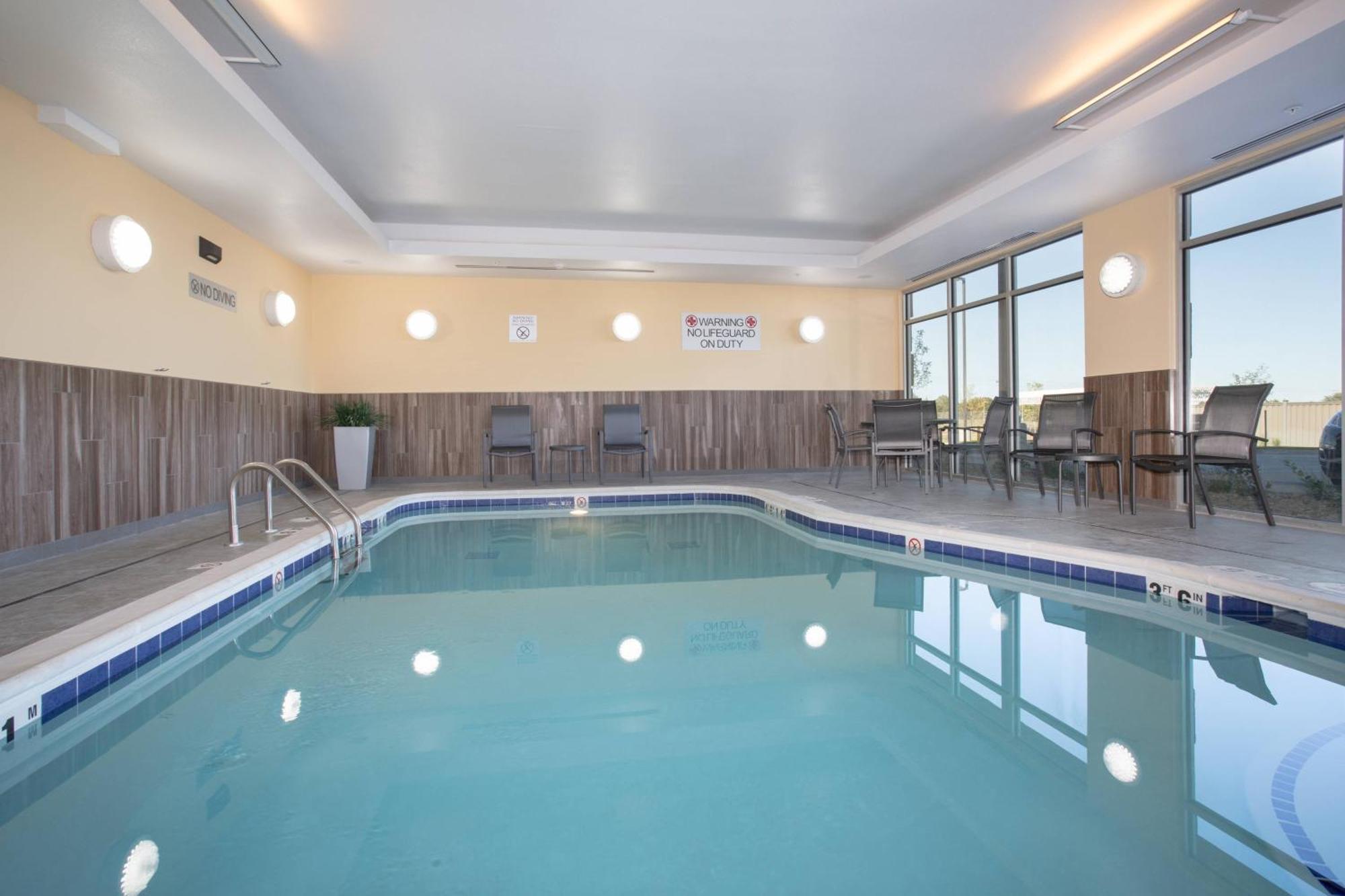 Fairfield Inn & Suites By Marriott Берлінгтон Екстер'єр фото