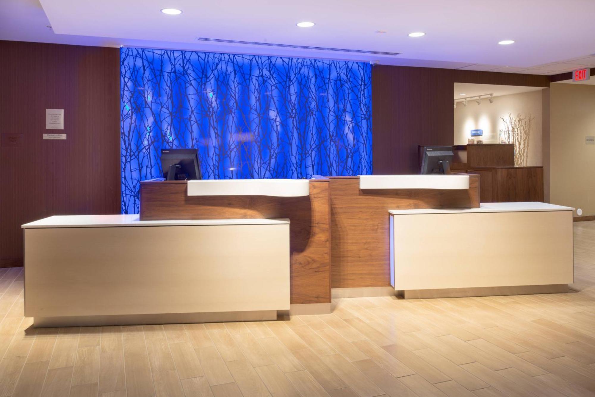Fairfield Inn & Suites By Marriott Берлінгтон Екстер'єр фото
